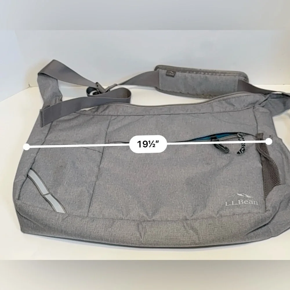 L.L.Bean Comfort Carry Messenger Bag in grey